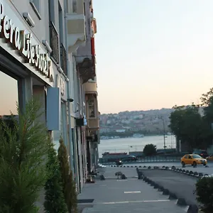 oteli̇ zi̇yaret edi̇n