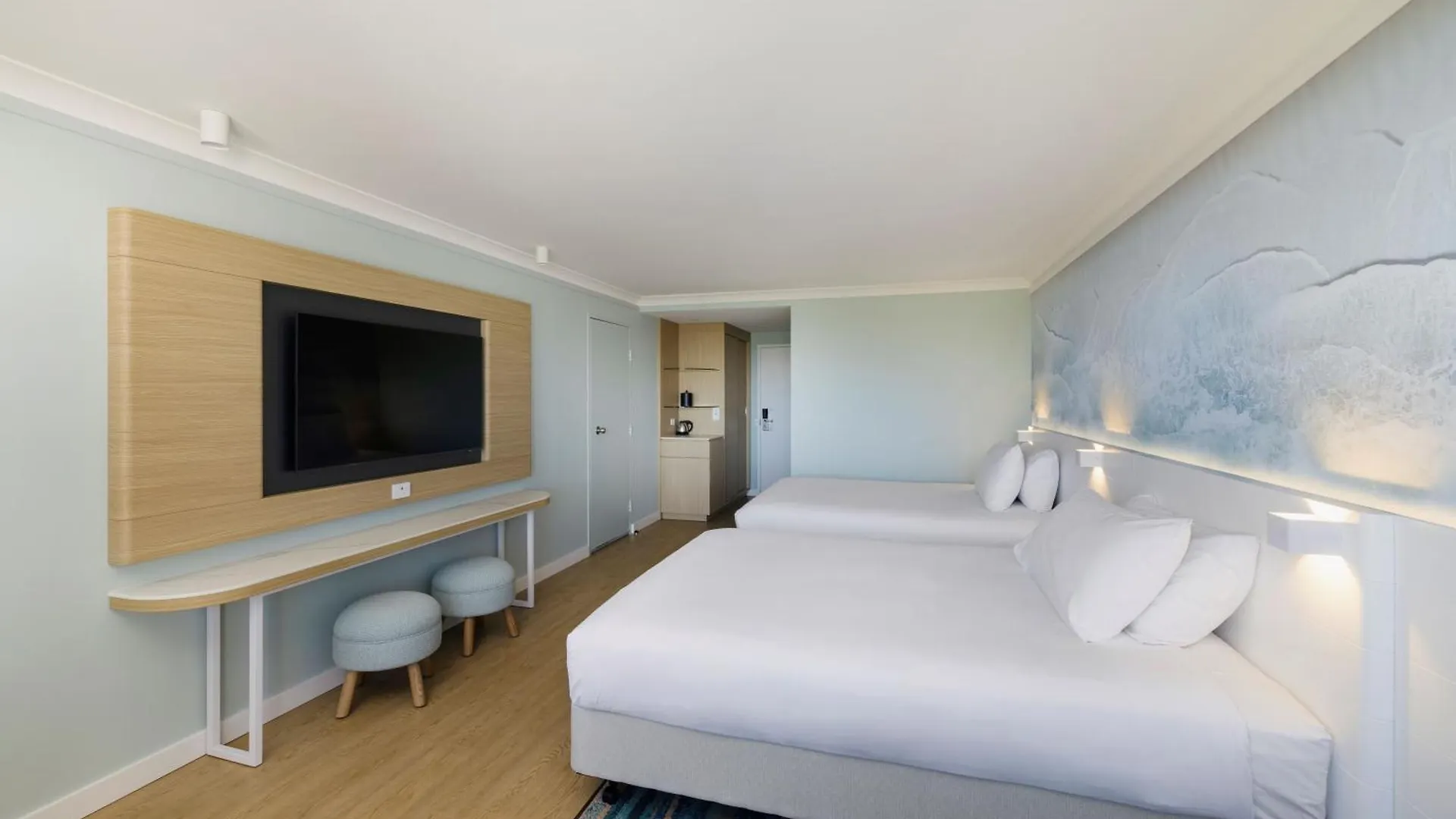 Sea World Resort Main Beach