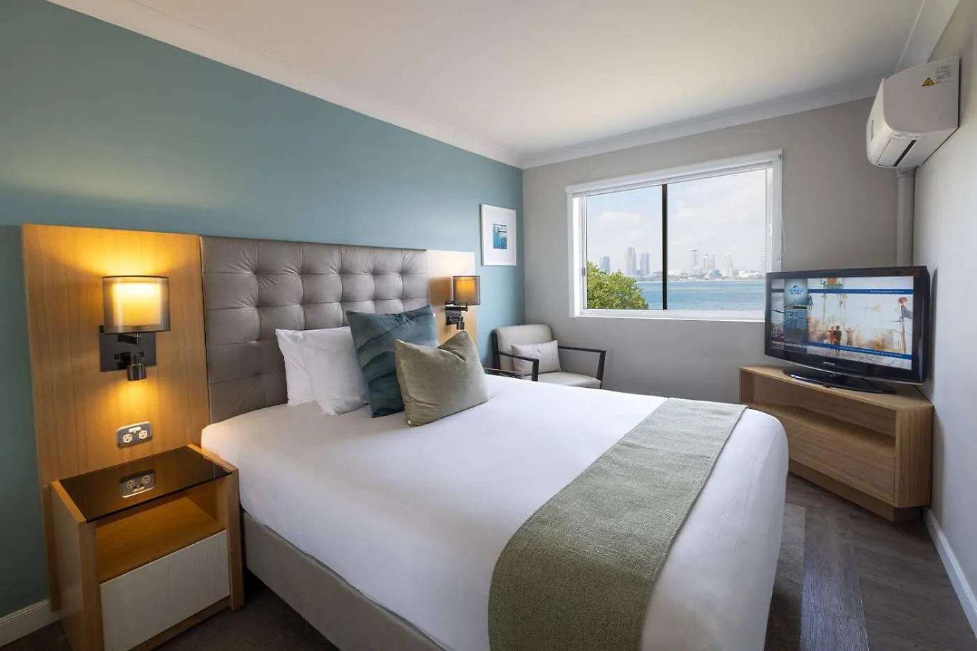 Sea World Resort Main Beach